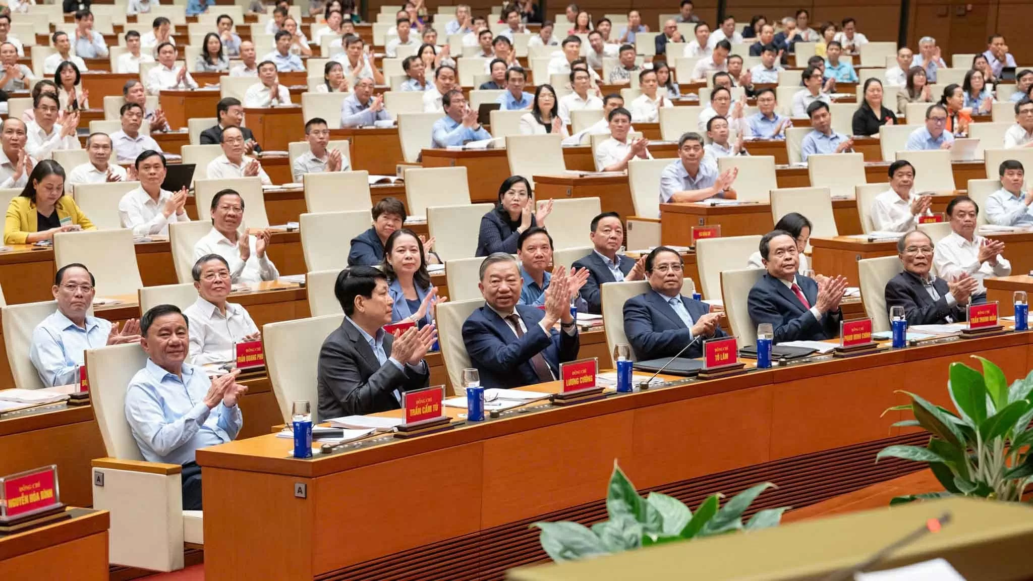 Xác định quyết tâm chính trị cao nhất trong lãnh đạo, chỉ đạo thực hiện Nghị quyết Hội nghị Trung ương 11