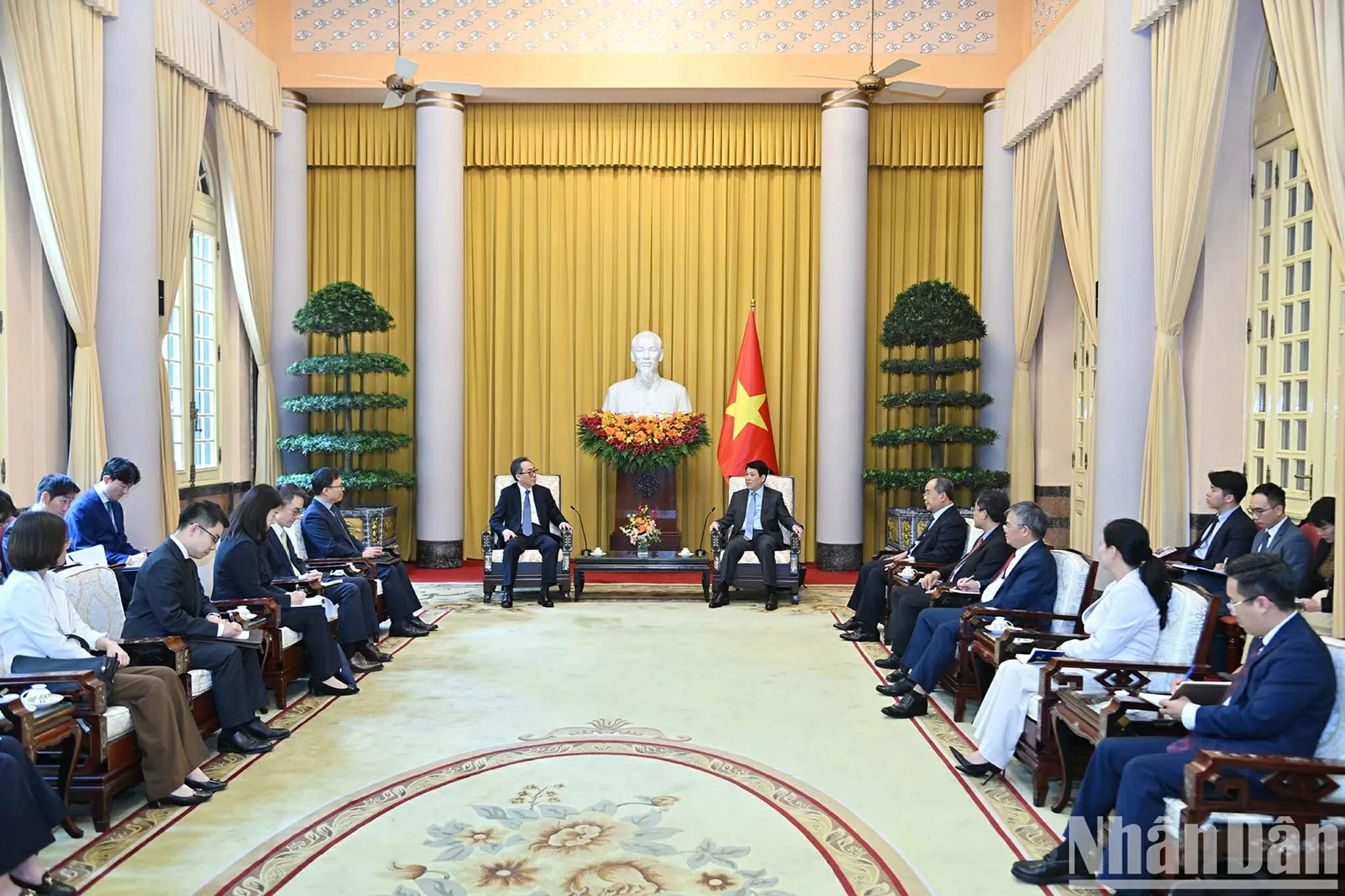 Chủ tịch nước Lương Cường tiếp Bộ trưởng Ngoại giao Hàn Quốc