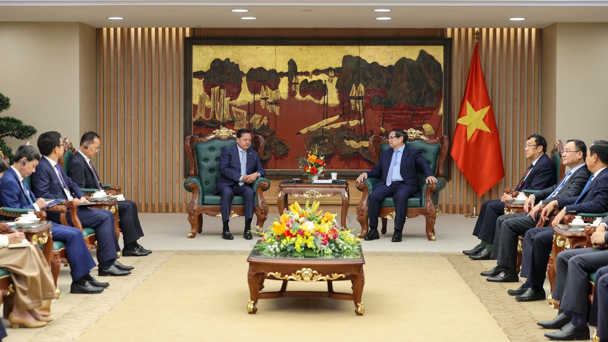 Thủ tướng Phạm Minh Chính tiếp Phó Thủ tướng Campuchia Neth Savoeun nhân dịp tham dự Hội nghị thượng đỉnh P4G