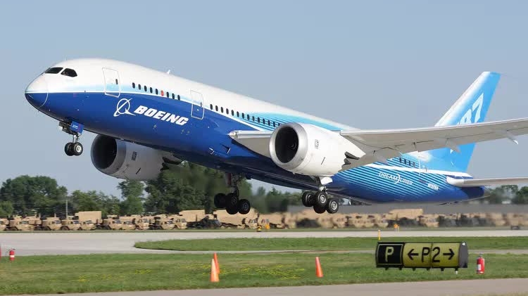 Nga muốn đổi tài sản đóng băng lấy Boeing, Trung Quốc ngừng nhận loại máy bay này từ Mỹ