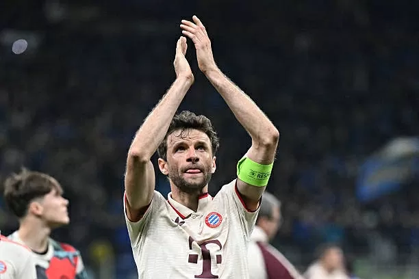 Muller cân bằng thành tích của Messi ở trận UEFA Champions League cuối cùng