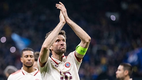Muller cân bằng thành tích của Messi ở trận UEFA Champions League cuối cùng