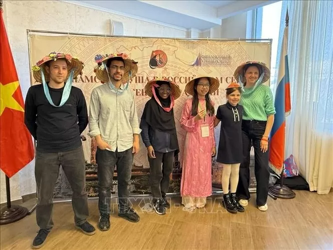 Ấn tượng Ngày Việt Nam tại Đại học Tài chính Nga Ấn tượng Ngày Việt Nam tại Đại học Tài chính Nga
