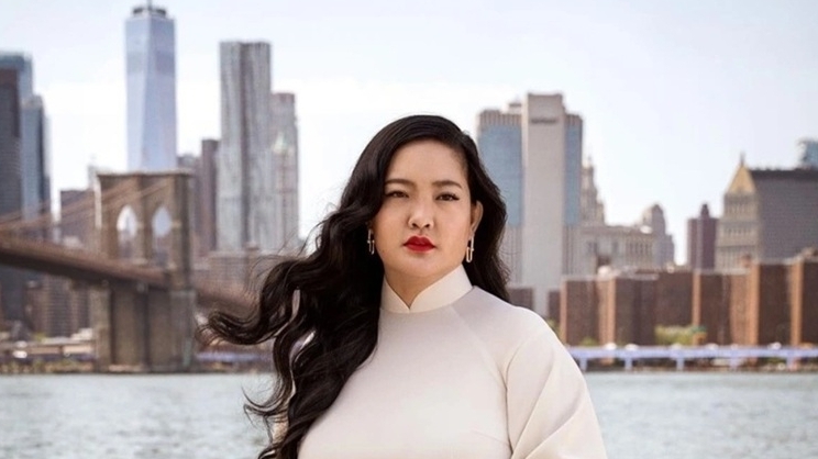 Người phụ nữ gốc Việt đầu tiên bay vào vũ trụ coi áo dài là di sản, cội nguồn dân tộc