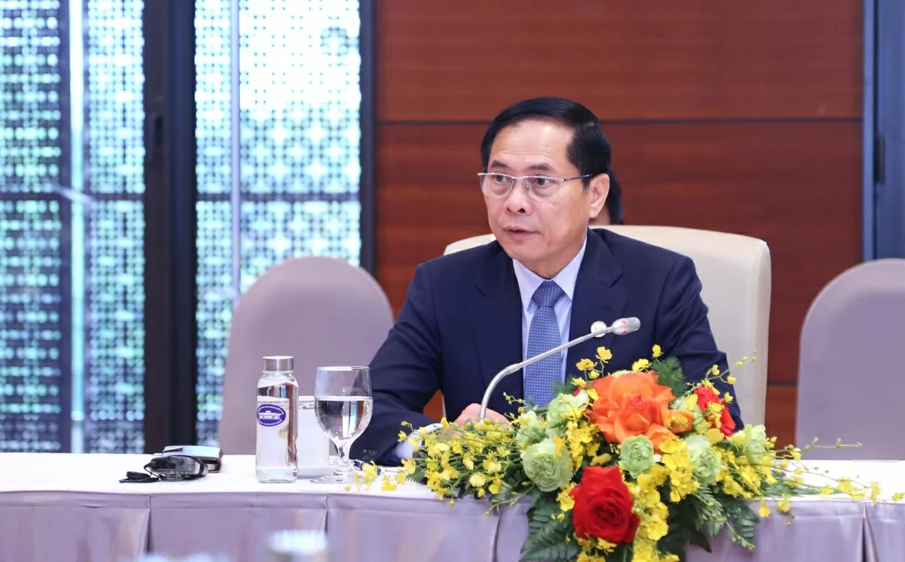 Phó Thủ tướng ghi nhận và hoan nghênh các dự án hợp tác cụ thể mà WRI đã triển khai hiệu quả tại Việt Nam. (Ảnh: Thành Long) Phó Thủ tướng ghi nhận và hoan nghênh các dự án hợp tác cụ thể mà WRI đã triển khai hiệu quả tại Việt Nam. (Ảnh: Thành Long)