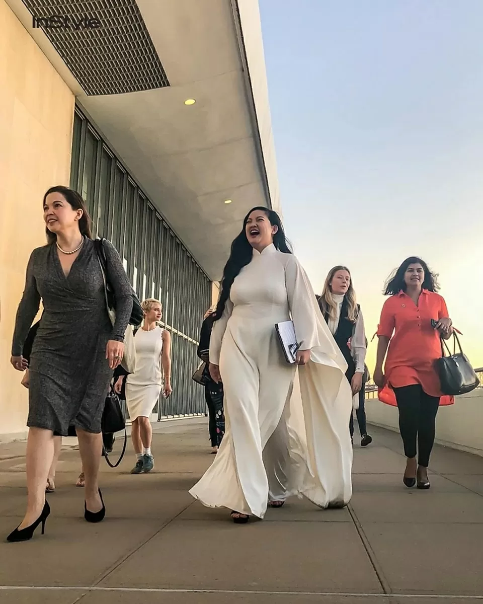 Người phụ nữ gốc Việt đầu tiên bay vào vũ trụ mê diện áo dài