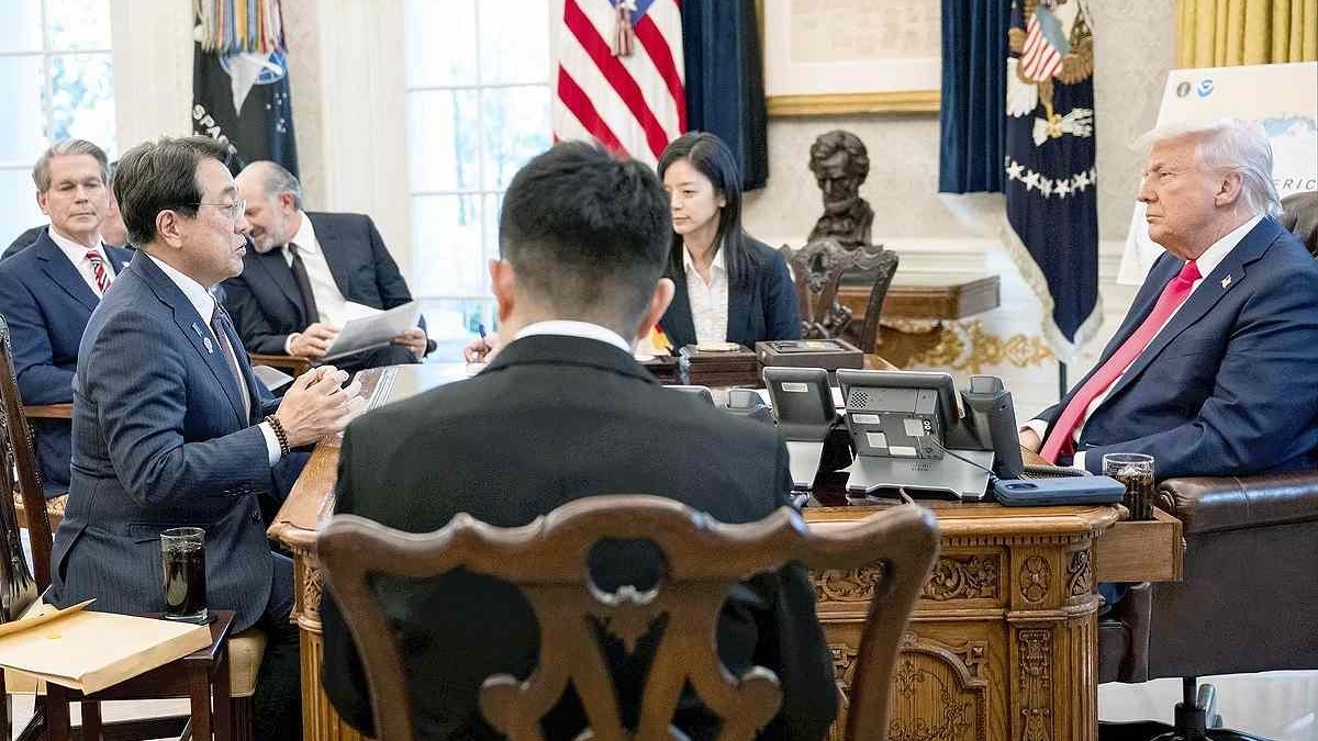 Bất chấp ám chỉ từ Tổng thống Trump, Nhật Bản từ chối gắn vấn đề an ninh với đàm phán thuế quan