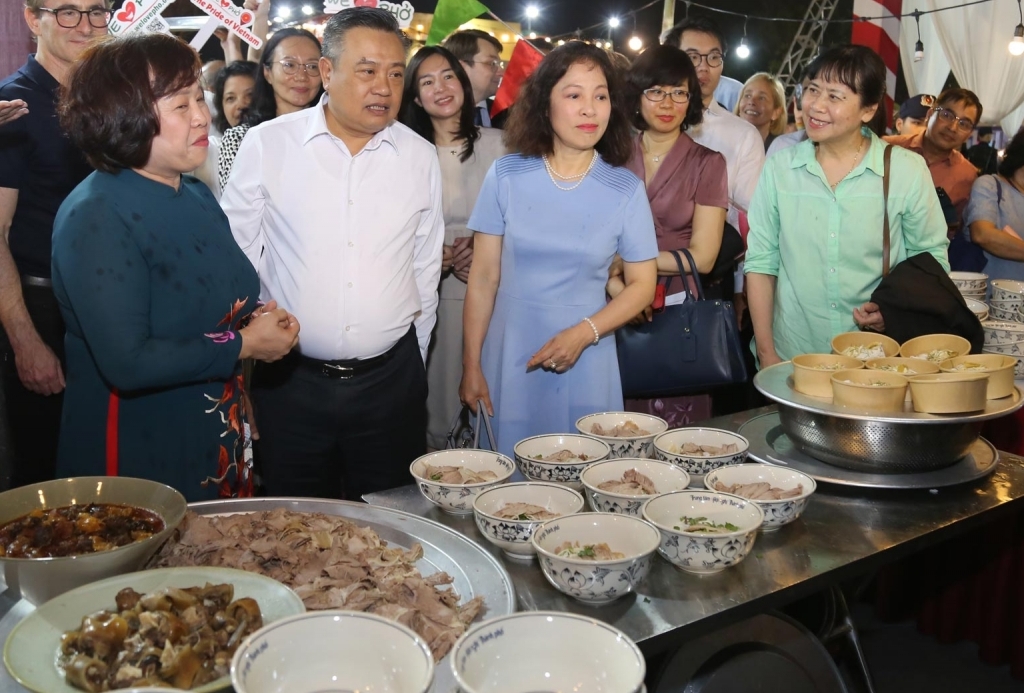 Khai mạc Festival Tinh hoa phở Việt: Thương hiệu vươn tầm thế giới