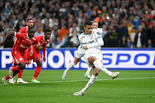 Mason Greenwood có thể trở lại Ngoại hạng Anh vào mùa Hè.