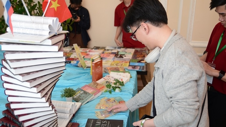 Hội sách Mầm 2025 thu hút đông đảo thanh niên, sinh viên tại Nga