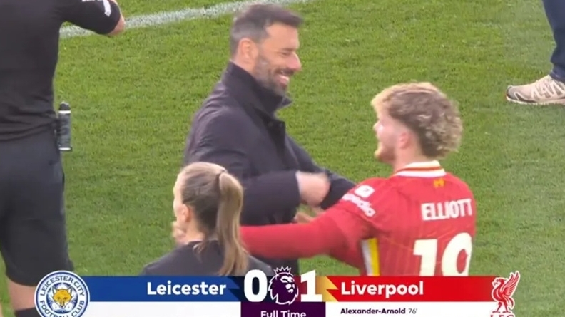 Leicester xuống hạng, HLV Van Nistelrooy phản ứng gây tranh cãi