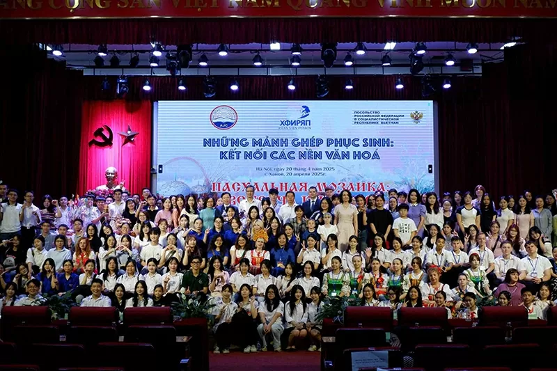 Sắc màu Phục Sinh: Khi truyền thống Nga lan tỏa trong không gian văn hóa Việt Sắc màu Phục Sinh: Khi truyền thống Nga lan tỏa trong không gian văn hóa Việt