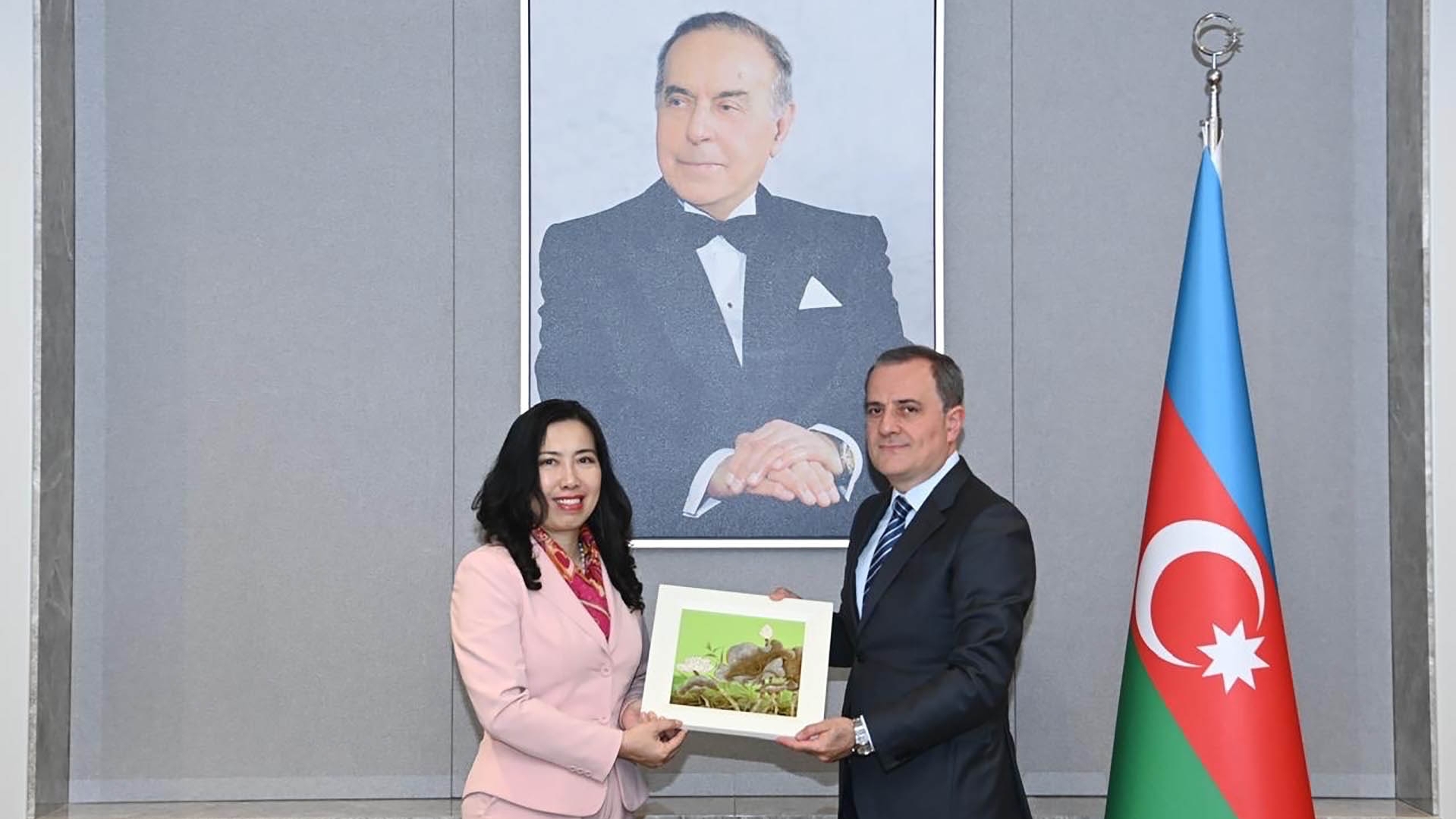 Thứ trưởng Ngoại giao Lê Thị Thu Hằng thăm Azerbaijan và đồng chủ trì Tham vấn chính trị