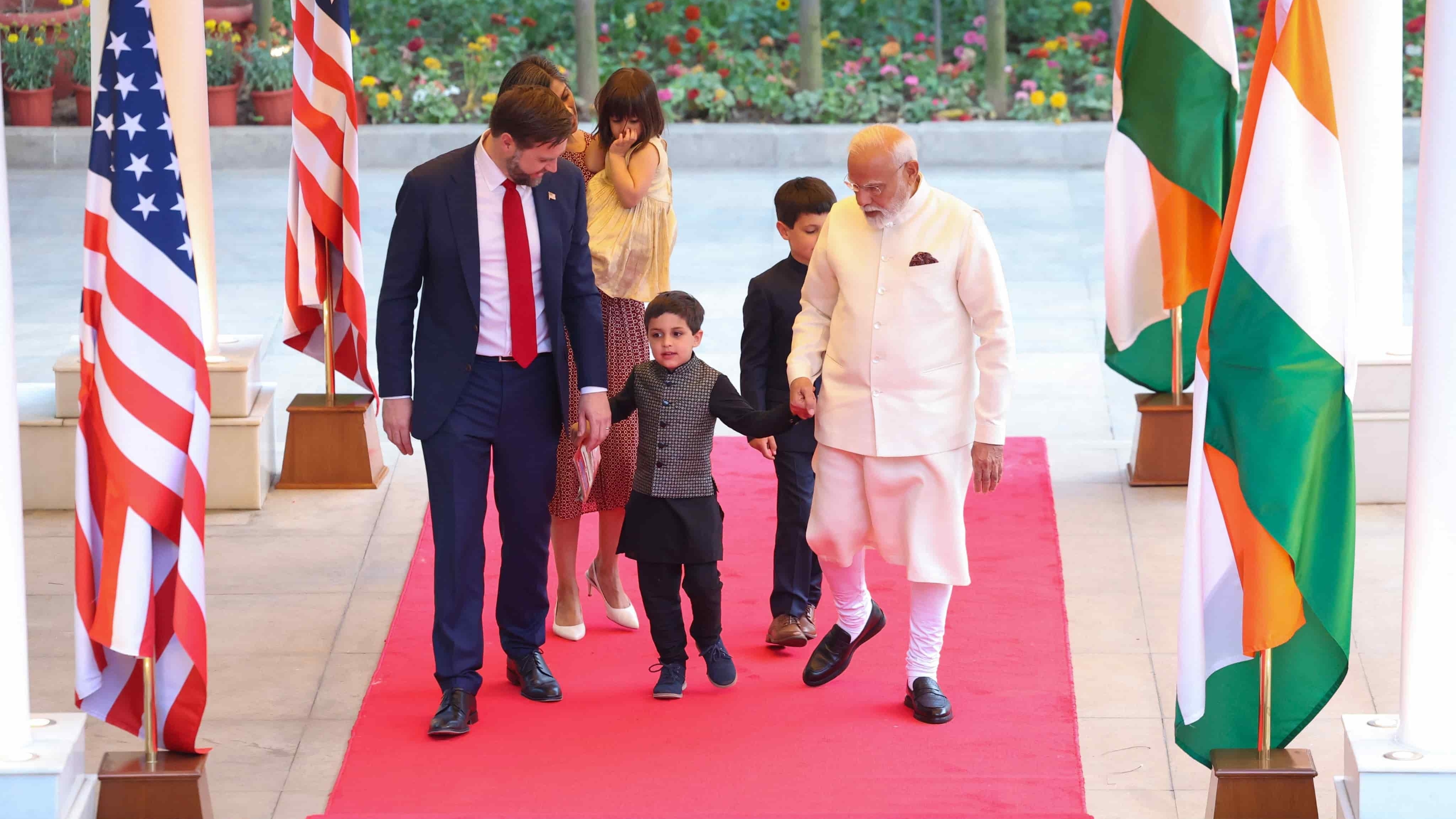 Thủ tướng Ấn Độ chào đón khách từ Mỹ, mong đợi cuộc hội ngộ lớn cuối năm