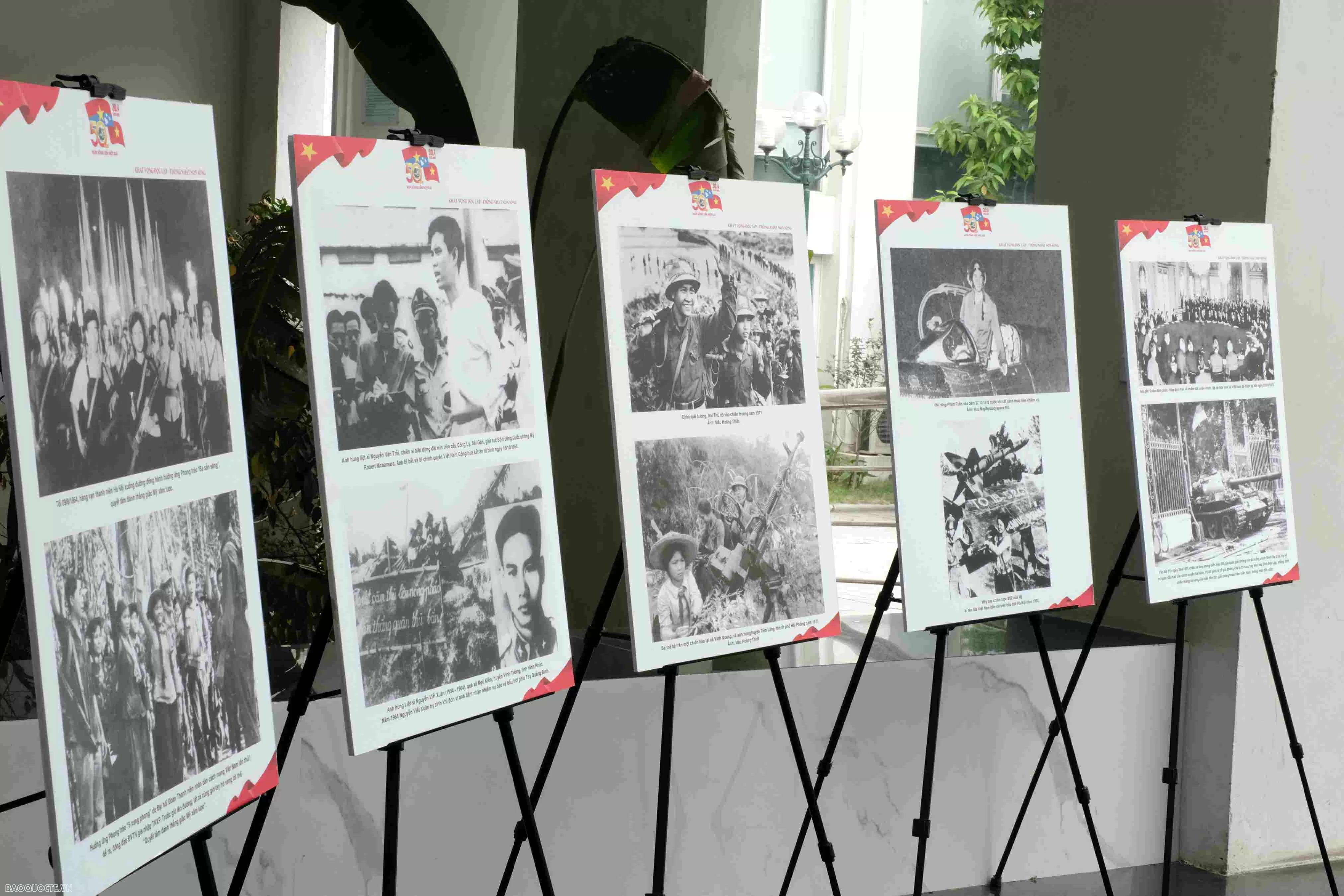 Khai mạc Triển lãm ‘50 năm thống nhất đất nước - Non sông liền một dải’