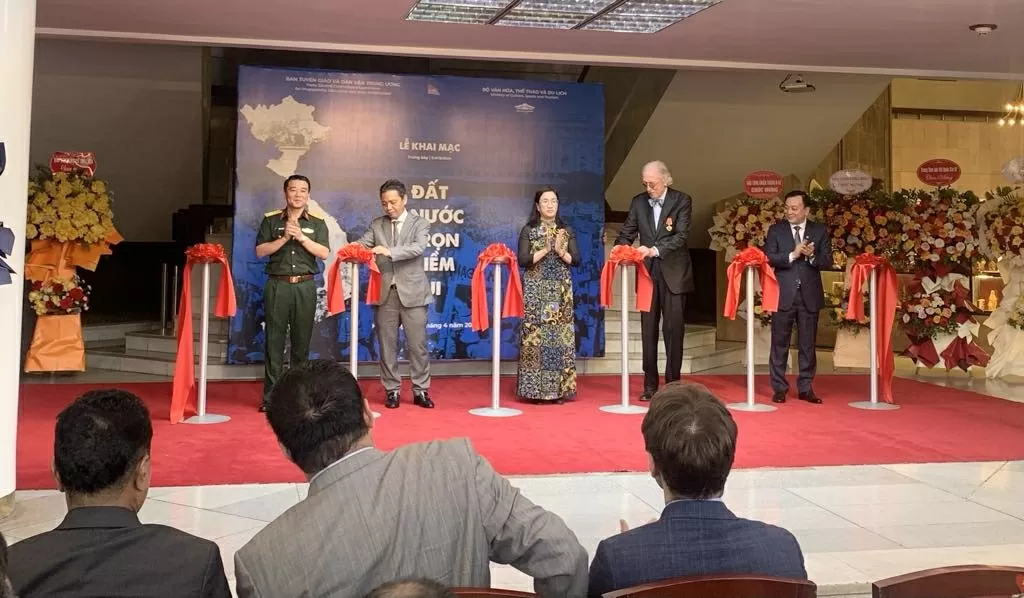 Không khí 'Đất nước trọn niềm vui' tại Bảo tàng Hồ Chí Minh Không khí 'Đất nước trọn niềm vui' tại Bảo tàng Hồ Chí Minh