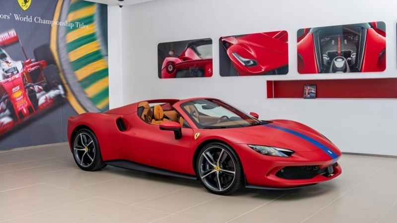 Cận cảnh chiếc Ferrari 296 GTS độc nhất vừa về Việt Nam, mạnh hơn 800 mã lực