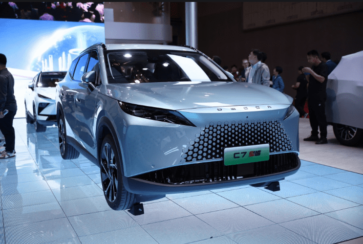 Omoda C7 SHS tại Triển lãm Ô tô Thượng Hải 2025 Omoda C7 SHS tại Triển lãm Ô tô Thượng Hải 2025