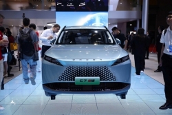 Cận cảnh xe hybrid Omoda C7 SHS vừa ra mắt tại Trung Quốc