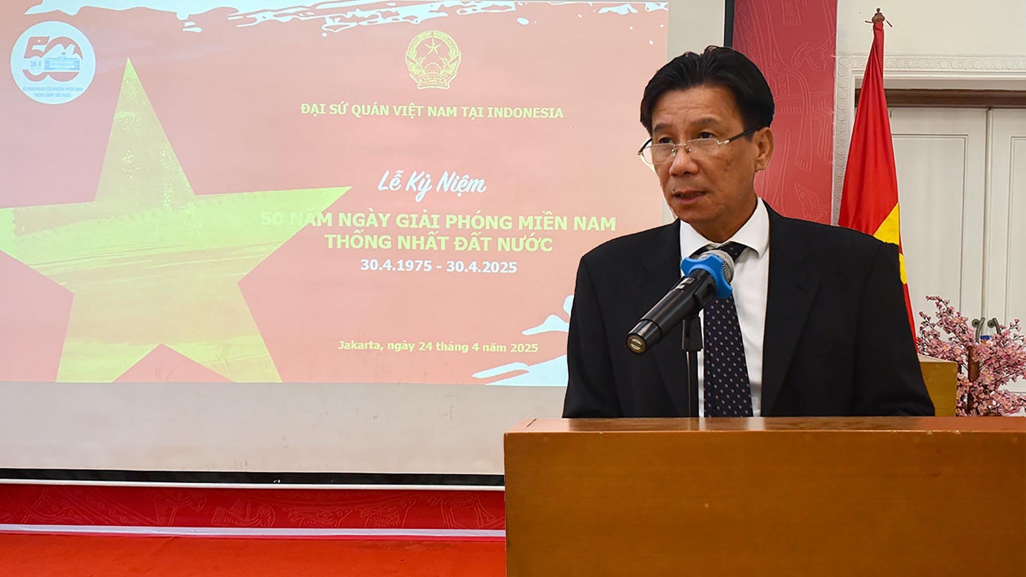 Kỷ niệm 50 năm ngày giải phóng miền Nam, thống nhất đất nước tại Indonesia