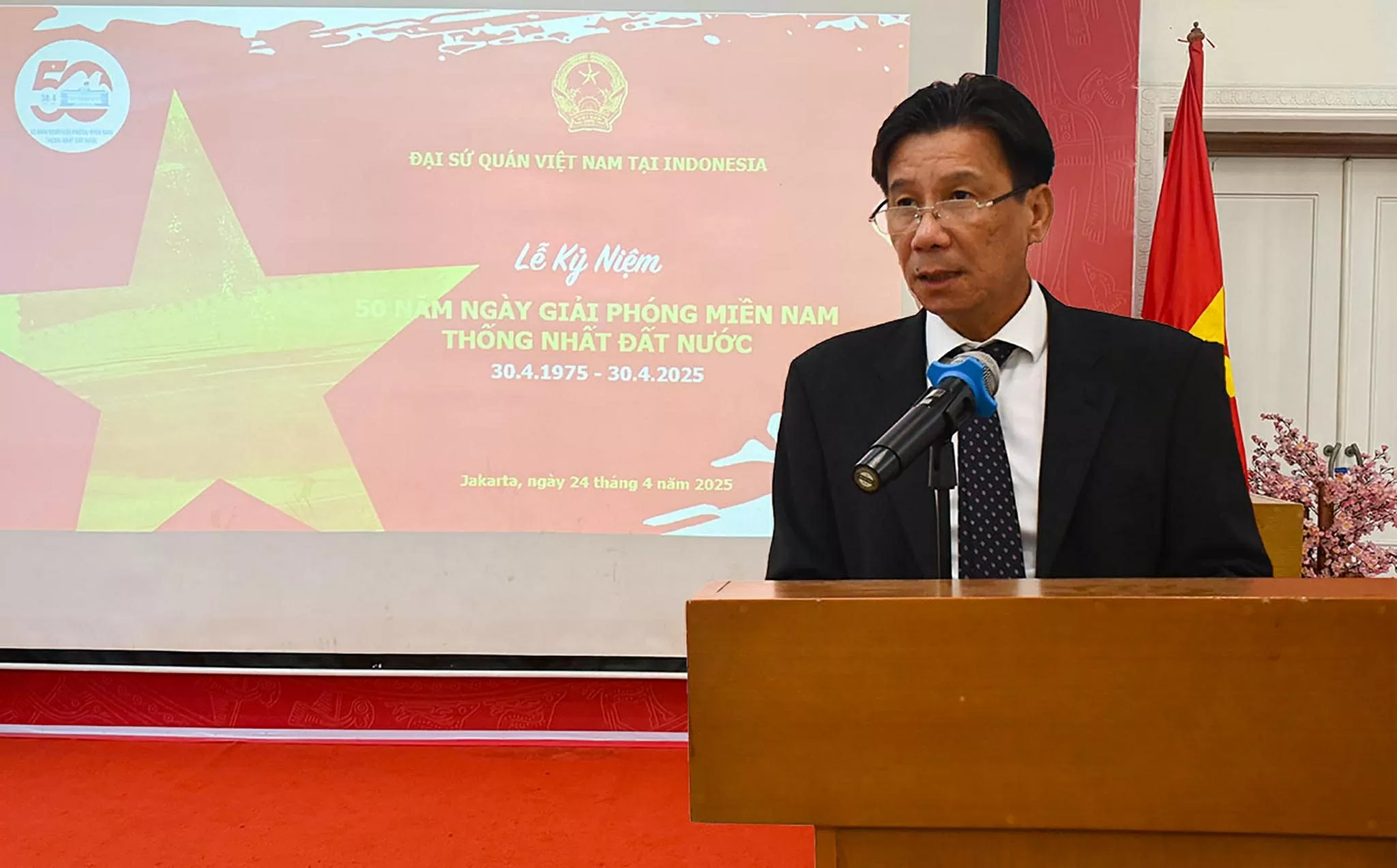 Kỷ niệm 50 năm ngày giải phóng miền Nam, thống nhất đất nước tại Indonesia