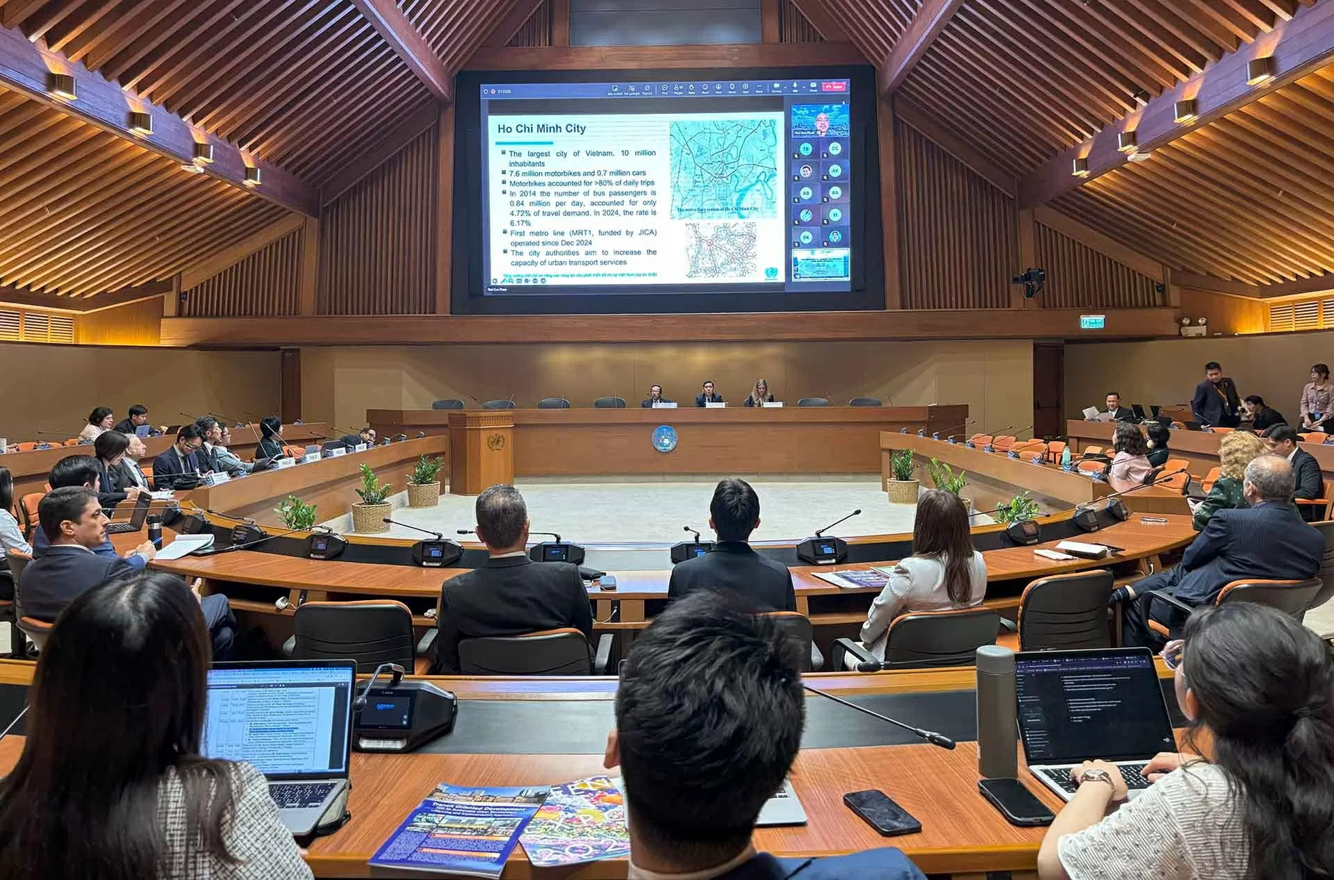 Phát triển khoa học, công nghệ và chuyển đổi số là ưu tiên hàng đầu của Việt Nam Phát triển khoa học, công nghệ và chuyển đổi số là ưu tiên hàng đầu của Việt Nam