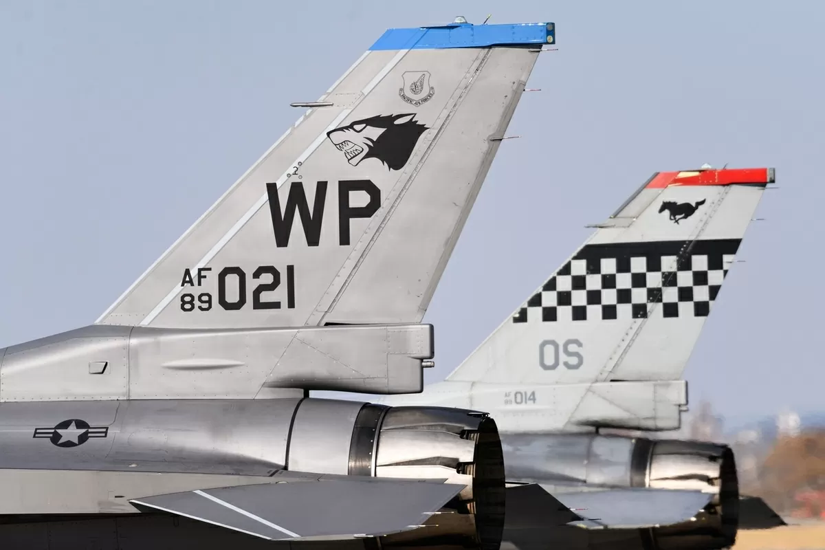 Mỹ đổ dồn hàng chục F-16 đến Hàn Quốc hòng lập 'phi đội siêu cấp', quyết định duy trì nhóm tham vấn hạt nhân song phương Mỹ đổ dồn hàng chục F-16 đến Hàn Quốc hòng lập 'phi đội siêu cấp', quyết định duy trì nhóm tham vấn hạt nhân song phương