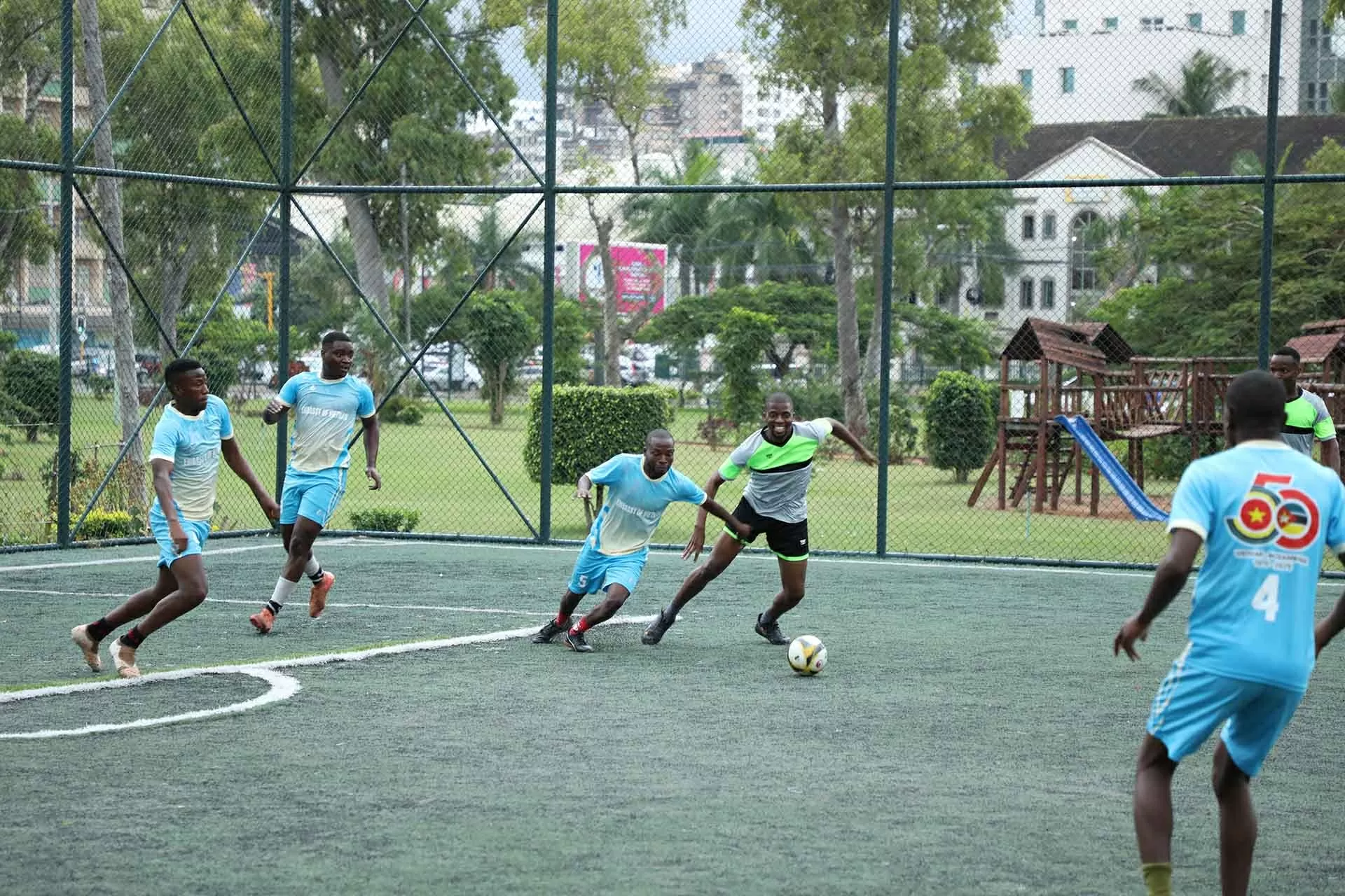 Mozambique luôn là người bạn thân thiết và là đối tác ưu tiên của Việt Nam tại châu Phi