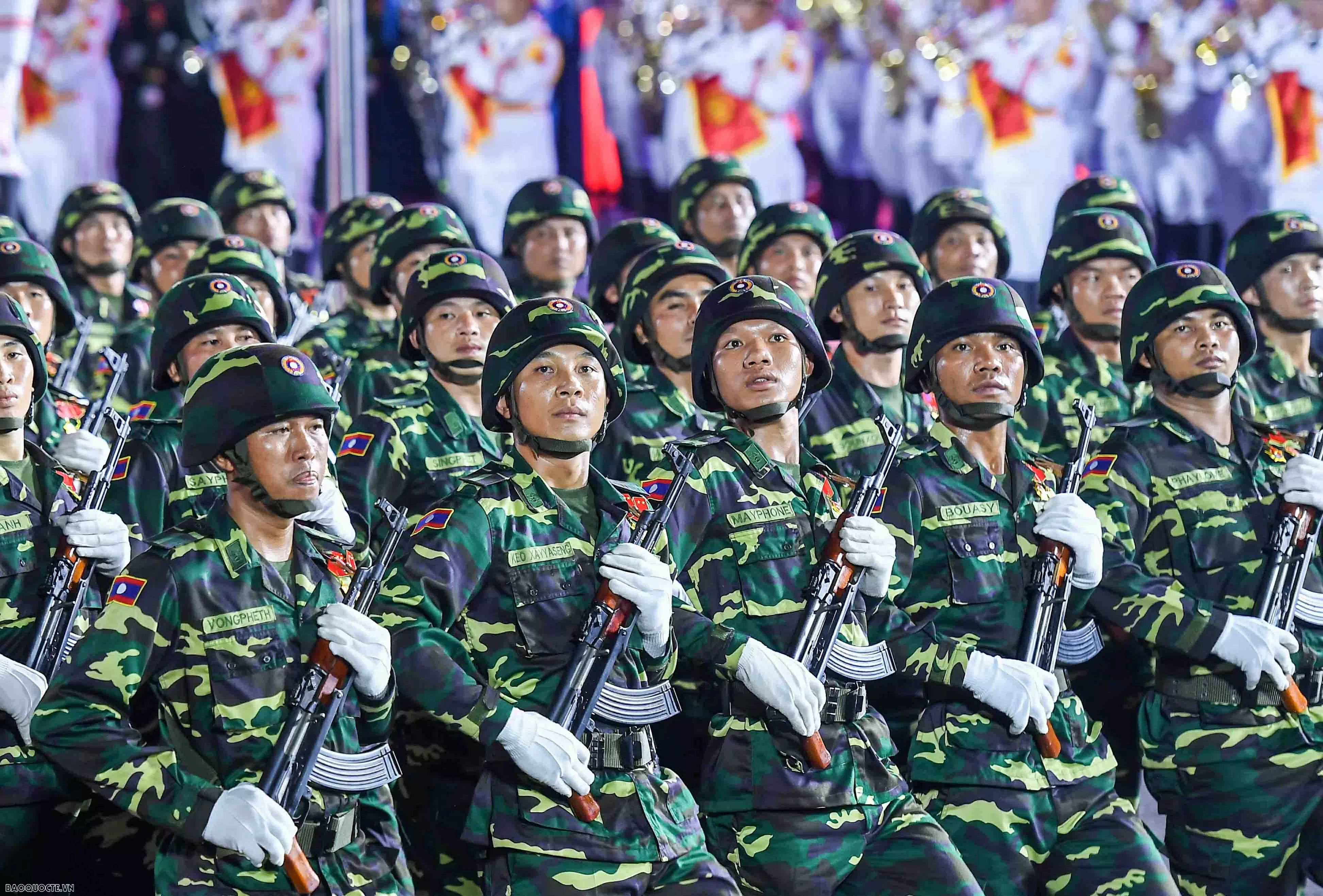 Hình ảnh quân đội Trung Quốc, Lào và Campuchia diễu binh tại Việt Nam Hình ảnh quân đội Trung Quốc, Lào và Campuchia diễu binh tại Việt Nam