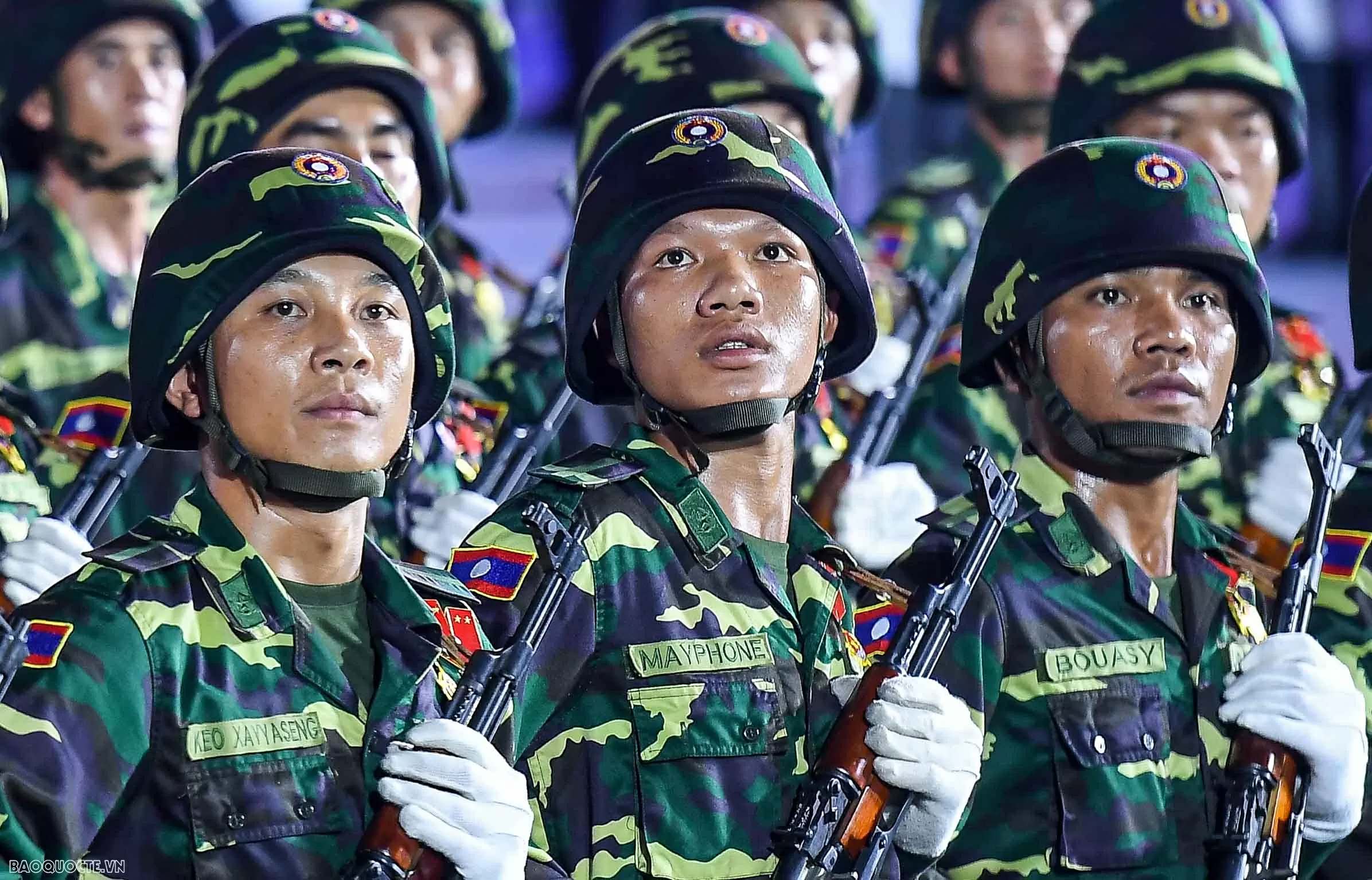 Hình ảnh quân đội Trung Quốc, Lào và Campuchia diễu binh tại Việt Nam Hình ảnh quân đội Trung Quốc, Lào và Campuchia diễu binh tại Việt Nam