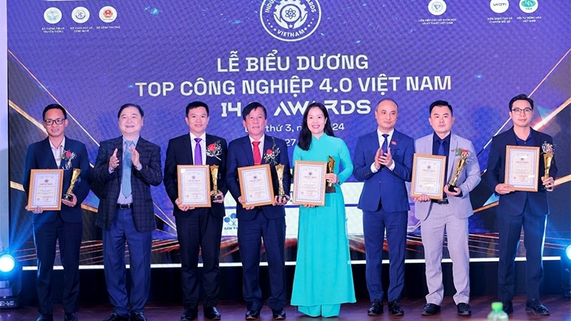 Khởi động Chương trình Biểu dương TOP Công nghiệp 4.0 Việt Nam năm 2025