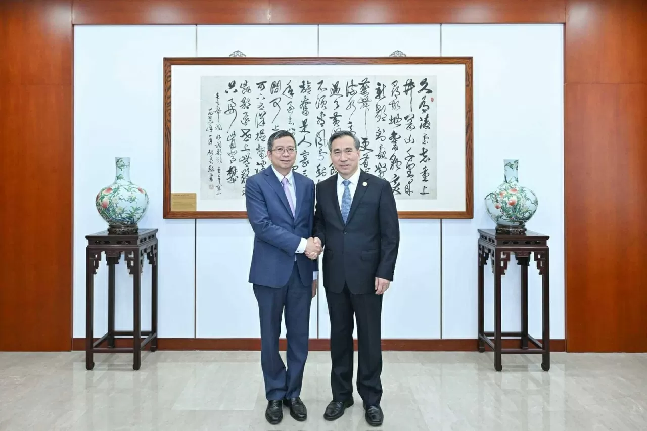 Đại sứ Việt Nam tại Trung Quốc Phạm Thanh Bình đã có cuộc làm việc với Chủ tịch CCPIT Nhậm Hồng Bân.