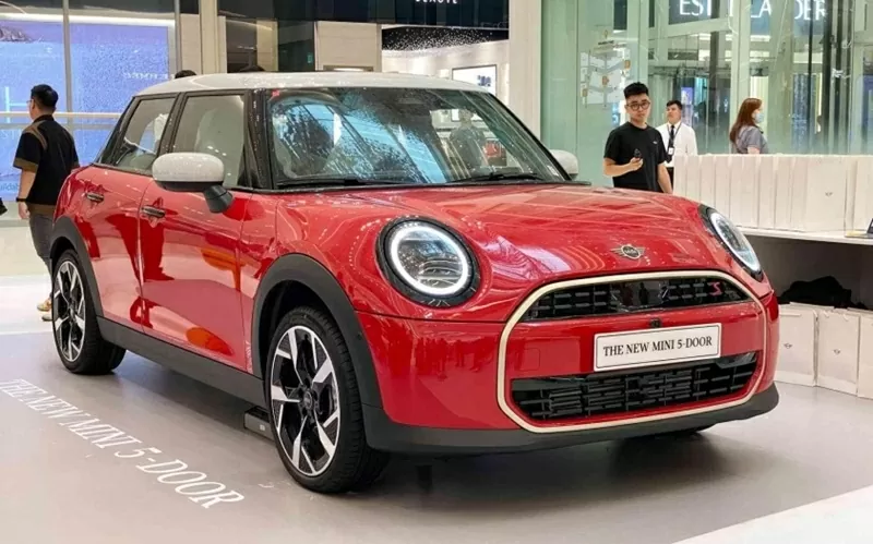 MINI Cooper 2025 bản 5 cửa