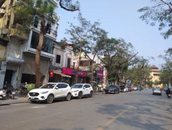 Dự báo thời tiết hôm nay (27/4): Bắc Bộ, Bắc Trung Bộ trưa chiều trời nắng, chiều tối cục bộ mưa to đến rất to; Nam Bộ nắng nóng