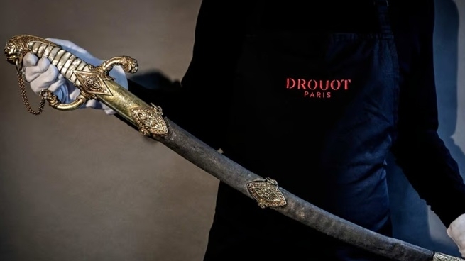 Pháp: Sắp đấu giá thanh kiếm huyền thoại của Hoàng đế Napoleon