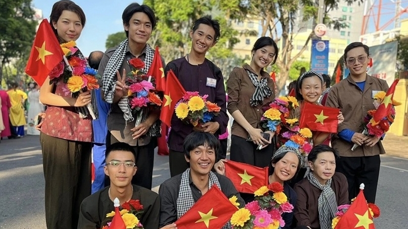 50 năm Ngày Giải phóng miền Nam, thống nhất đất nước: Dàn nghệ sĩ chuẩn bị tổng duyệt diễu binh từ 2-3h sáng