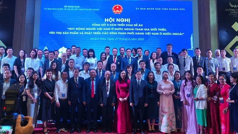 Huy động người Việt Nam ở nước ngoài tham gia giới thiệu, tiêu thụ sản phẩm và các kênh phân phối hàng Việt