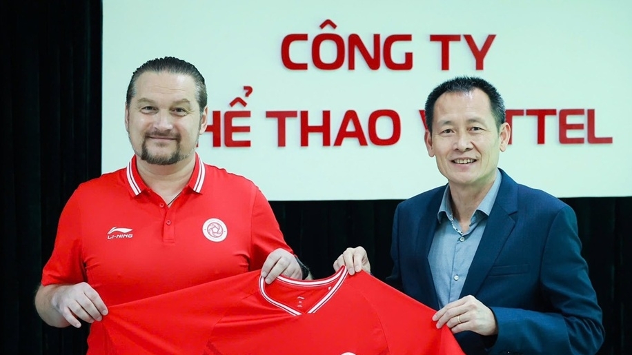 CLB Viettel bổ nhiệm HLV Popov thay HLV Đức Thắng