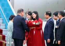 Thủ tướng Ishiba Shigeru và Phu nhân đến Hà Nội, bắt đầu chuyến thăm chính thức Việt Nam