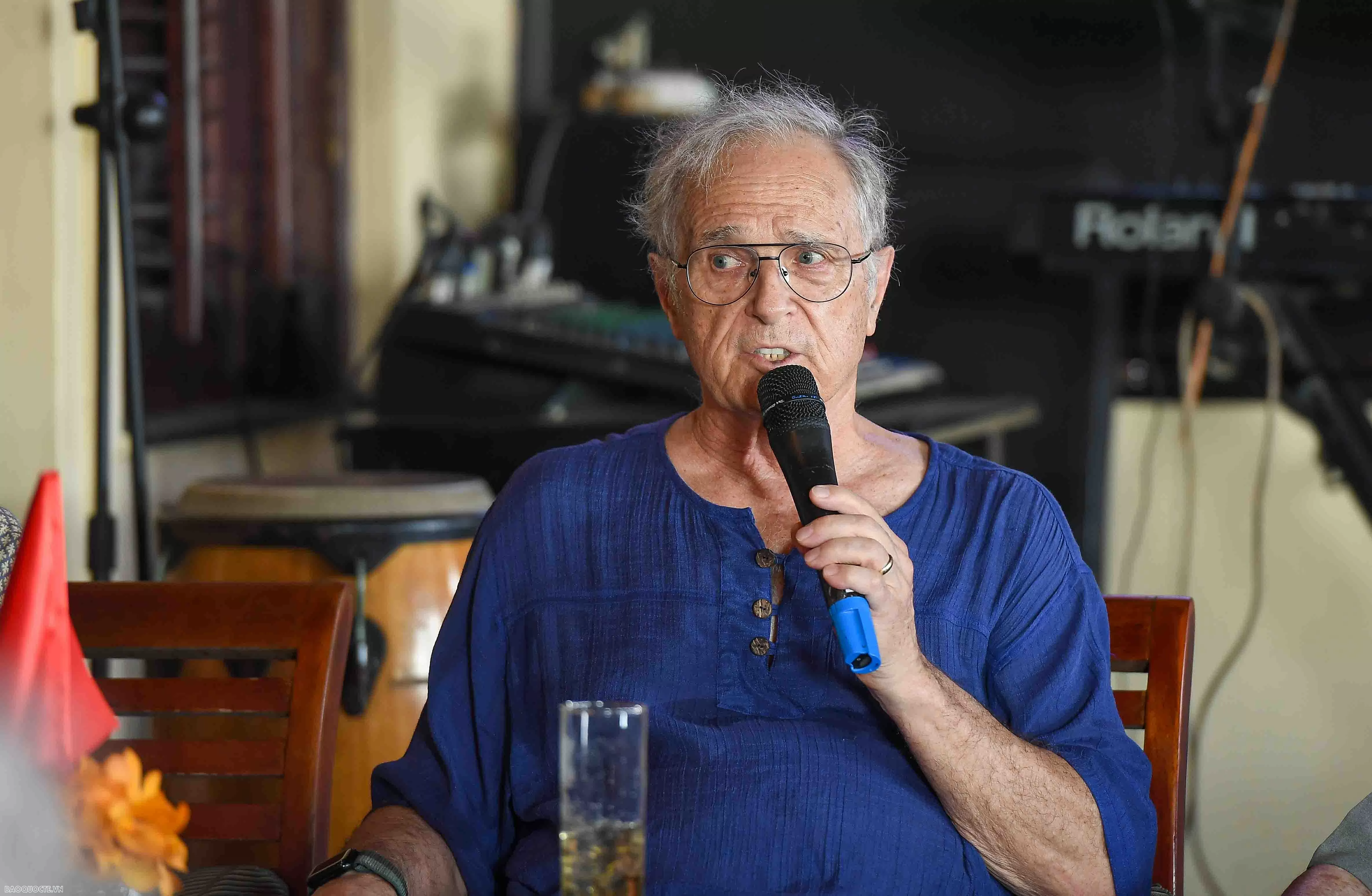 Cuộc gặp của ‘người Mỹ nói tiếng Việt, người Việt nói tiếng Mỹ’ nhưng chung tình yêu Việt Nam Cuộc gặp của ‘người Mỹ nói tiếng Việt, người Việt nói tiếng Mỹ’ nhưng chung tình yêu Việt Nam