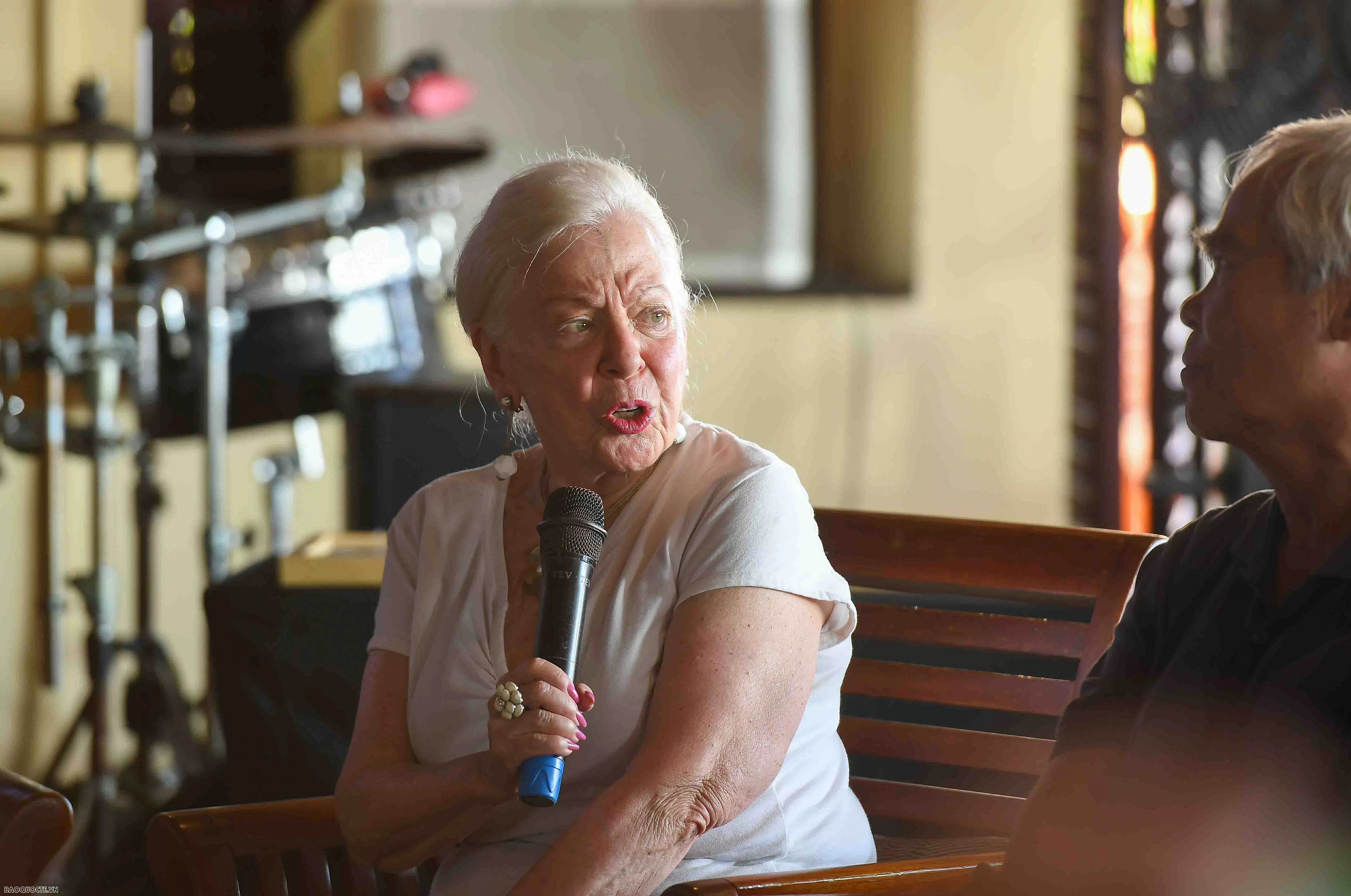 Cuộc gặp của ‘người Mỹ nói tiếng Việt, người Việt nói tiếng Mỹ’ nhưng chung tình yêu Việt Nam Cuộc gặp của ‘người Mỹ nói tiếng Việt, người Việt nói tiếng Mỹ’ nhưng chung tình yêu Việt Nam