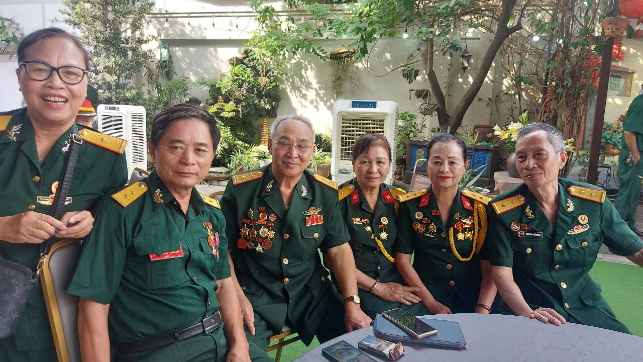 Nhớ về 'thời hoa đỏ', một lá phổi và câu chuyện 200cc máu