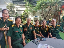 Nhớ về 'thời hoa đỏ', một lá phổi và câu chuyện 200cc máu