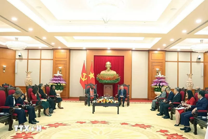 Tổng Bí thư Tô Lâm tiếp Tổng Thư ký Đảng Mặt trận giải phóng Mozambique Tổng Bí thư Tô Lâm tiếp Tổng Thư ký Đảng Mặt trận giải phóng Mozambique