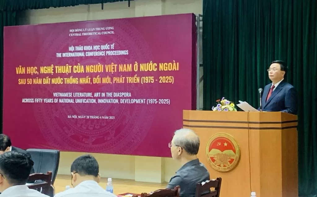 Kỳ vọng về bước phát triển mới trong lĩnh vực văn học, nghệ thuật của người Việt Nam ở nước ngoài Kỳ vọng về bước phát triển mới trong lĩnh vực văn học, nghệ thuật của người Việt Nam ở nước ngoài