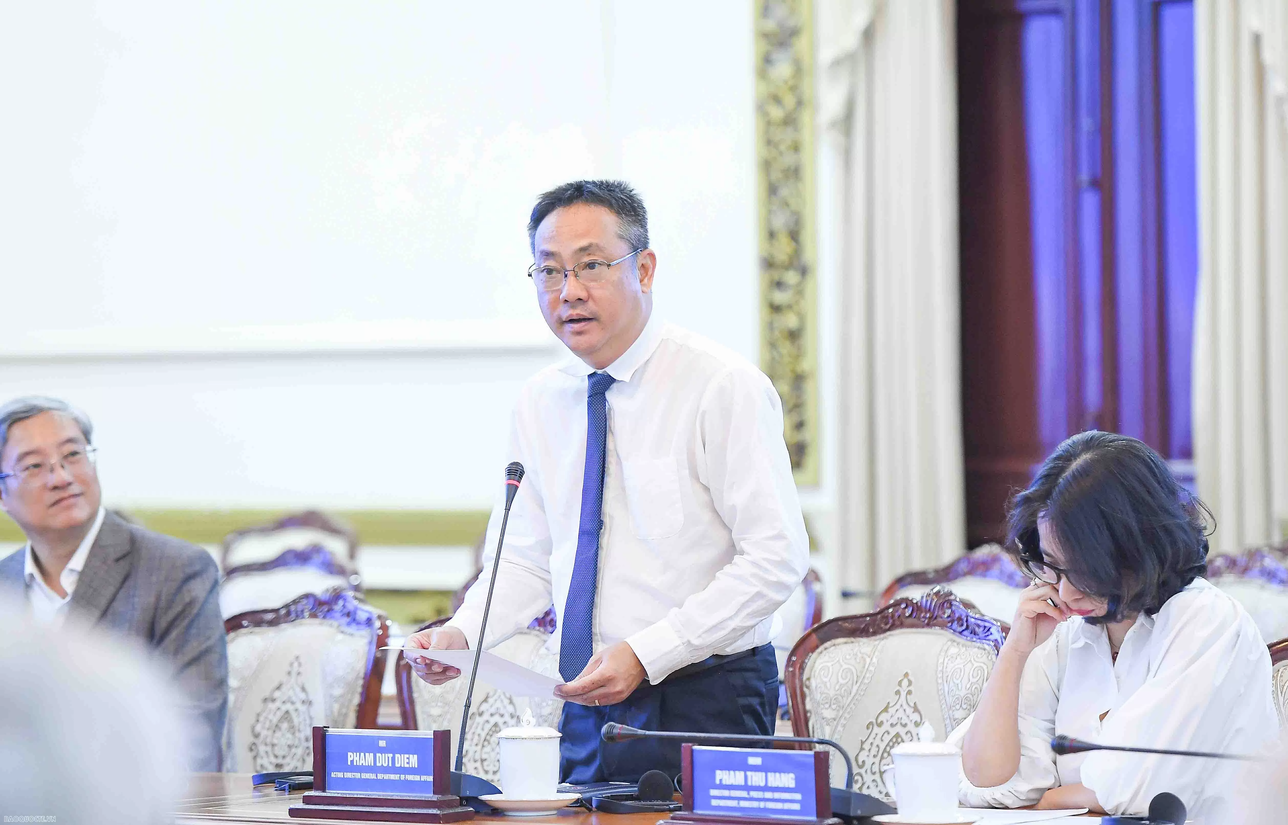 Phóng viên chiến trường: Trở lại để nuôi dưỡng sợi dây gắn kết với Việt Nam Phóng viên chiến trường: Trở lại để nuôi dưỡng sợi dây gắn kết với Việt Nam