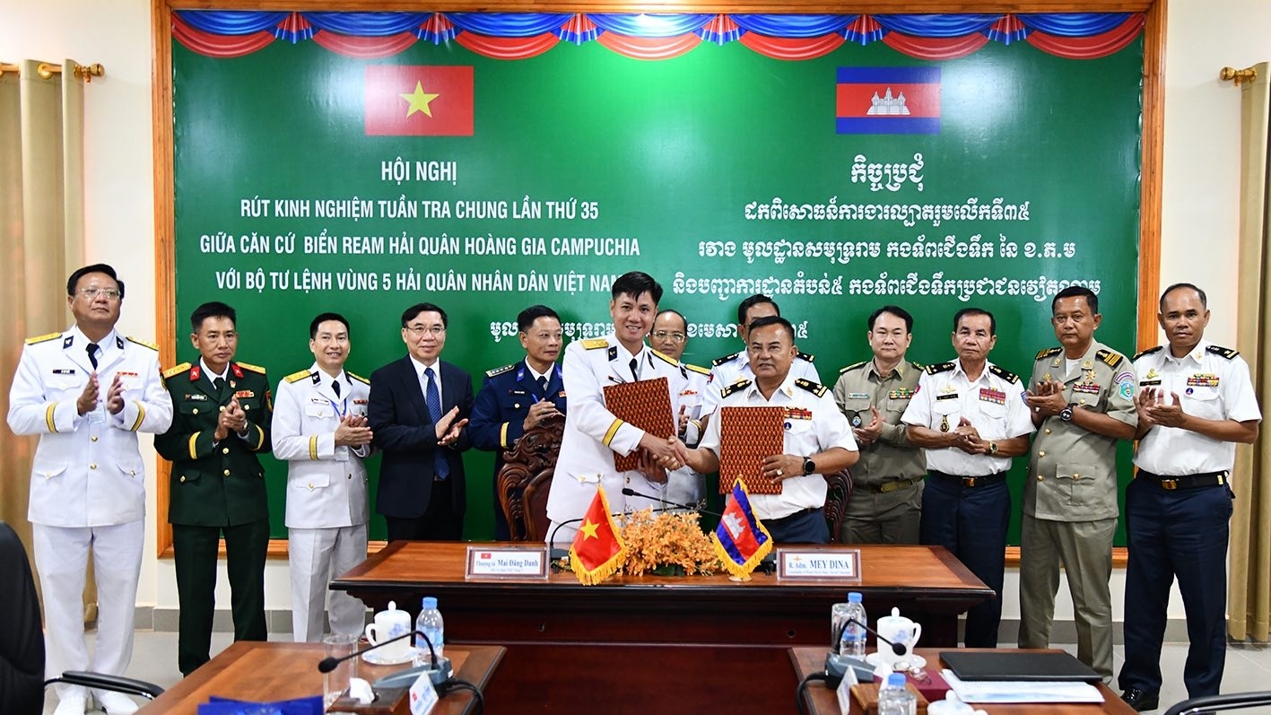 Hải quân Việt Nam – Campuchia rút kinh nghiệm tuần tra trên vùng nước lịch sử