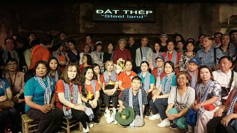 Kiều bào thăm và tặng quà tri ân tại huyện Củ Chi Kiều bào thăm và tặng quà tri ân tại huyện Củ Chi