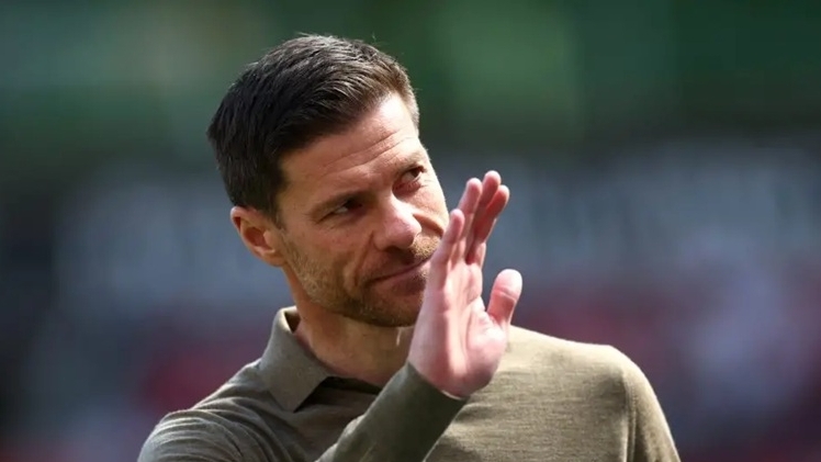 HLV Xabi Alonso quyết định trở lại Real Madrid