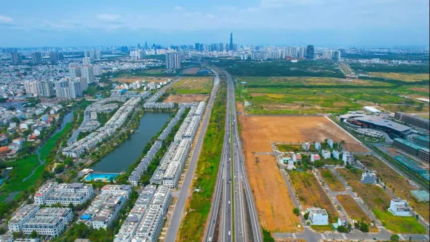 TP. Hồ Chí Minh: Sớm 'dọn tổ' đón 'đại bàng', tiếp tục mở ra giai đoạn mới trong thu hút FDI